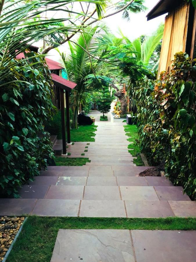Rock Forest Goa Honeymoon Cottages Calangute Bagian luar foto