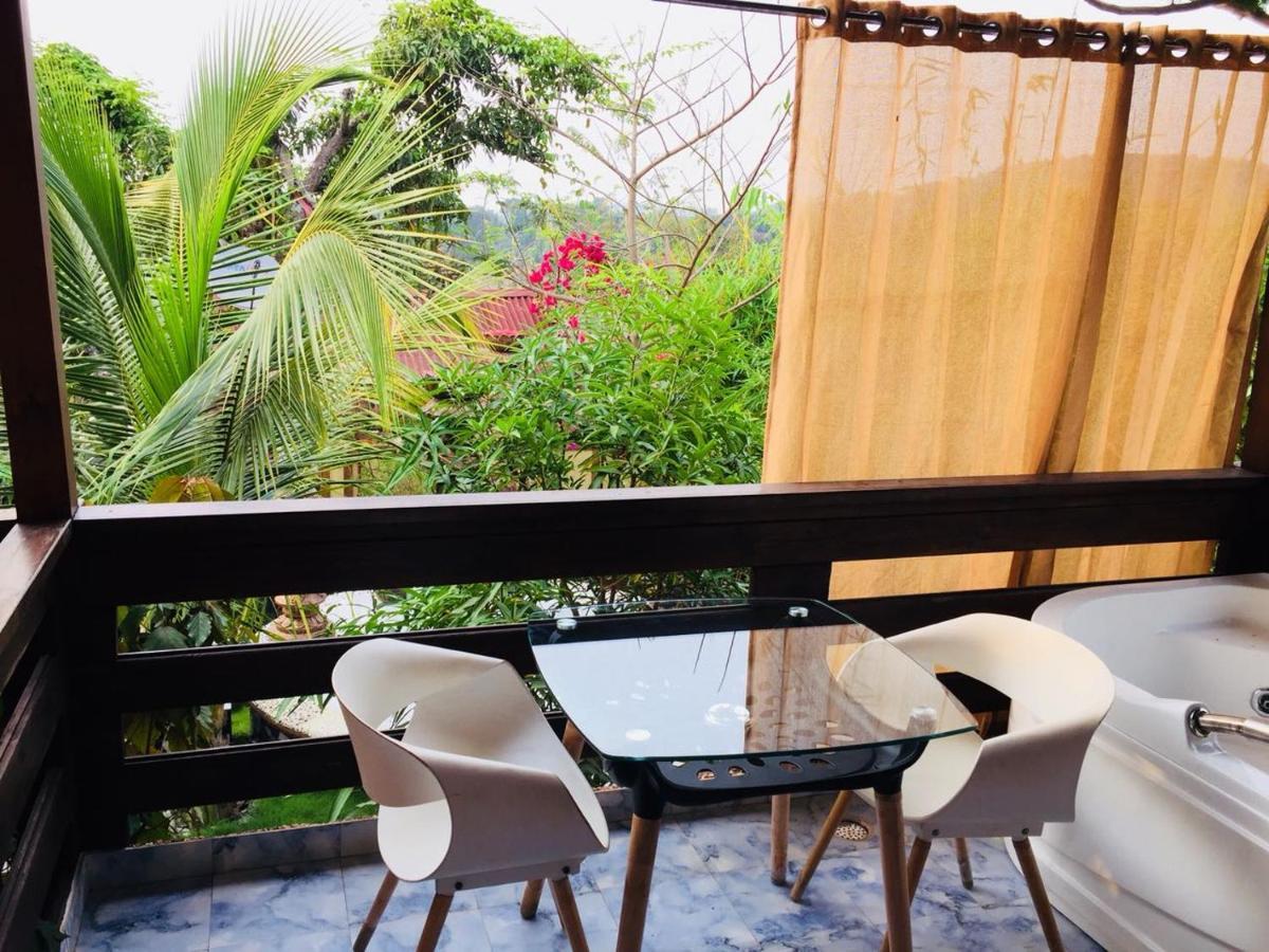 Rock Forest Goa Honeymoon Cottages Calangute Bagian luar foto