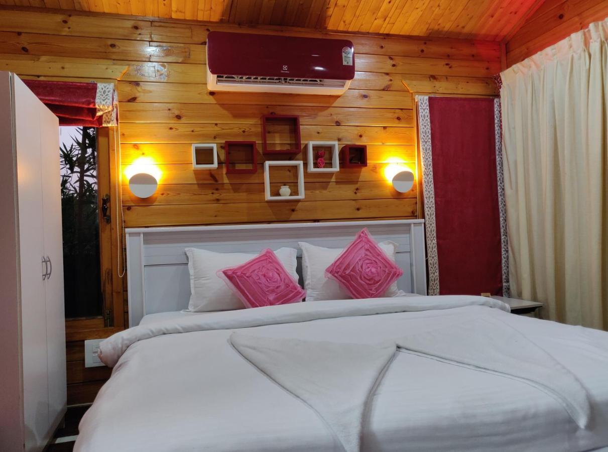 Rock Forest Goa Honeymoon Cottages Calangute Bagian luar foto