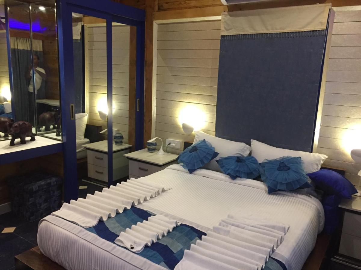 Rock Forest Goa Honeymoon Cottages Calangute Bagian luar foto